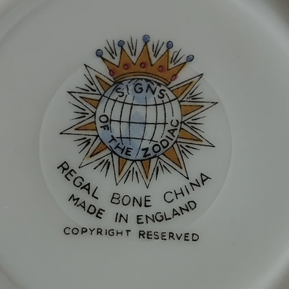 Royal Bone China 